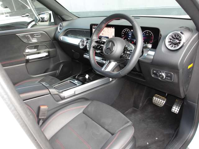 GLBGLB200d 4マチック AMGラインパッケージ 4WD