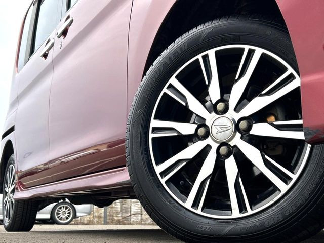 �y����14�C���`�A���~�z�C�[���z�O�ςɃ}�b�`���������A���~�z�C�[���𑕒����Ă���܂��B�e��ЊO�A���~�z�C�[����A�X�^�b�h���X�^�C�����戵�����Ă���܂��B���񂲑��k����������