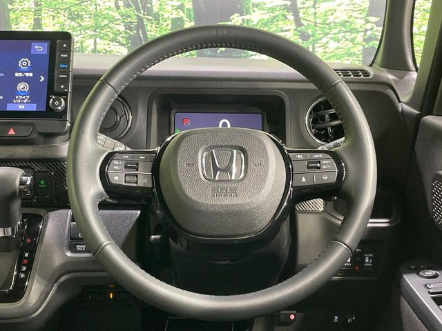 �y�����v�����X�e�A�����O�z�㎿�Ȋv���g�p���邱�ƂŁA��ɂ����������݂ƂĂ��^�]���₷���n���h���ł���