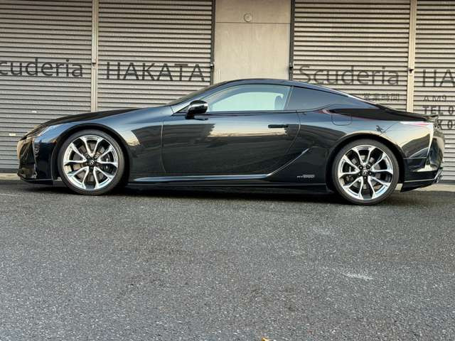 �O��R�[�i�[�Z���T�[�E�o�b�N�J�����E���A�K���X�v���C�o�V�[�K���X�B