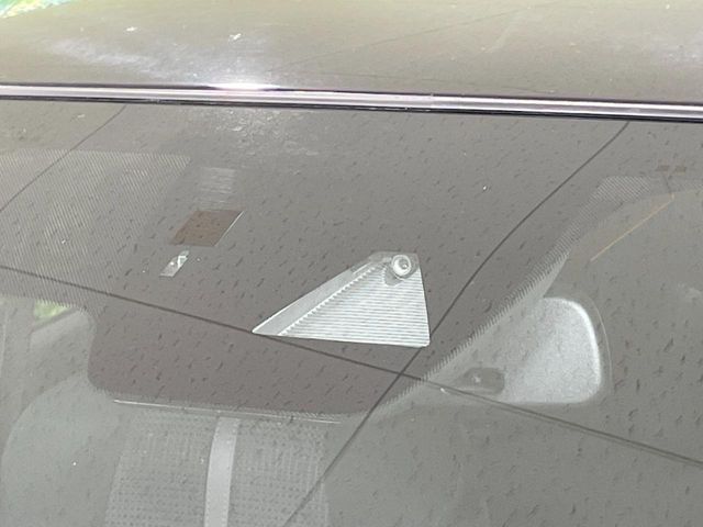 �y�X�}�[�g�V�e�B�u���[�L�T�|�[�g�z�ᑬ���s���ɑO���̎ԗ�����F�����A�Փ˂������Ȏ��͌x��ƃu���[�L�ŏՓˉ���Ɣ�Q�y�����A�V�X�g�B�����S�Ƀh���C�u�����y���݂��������܂��B