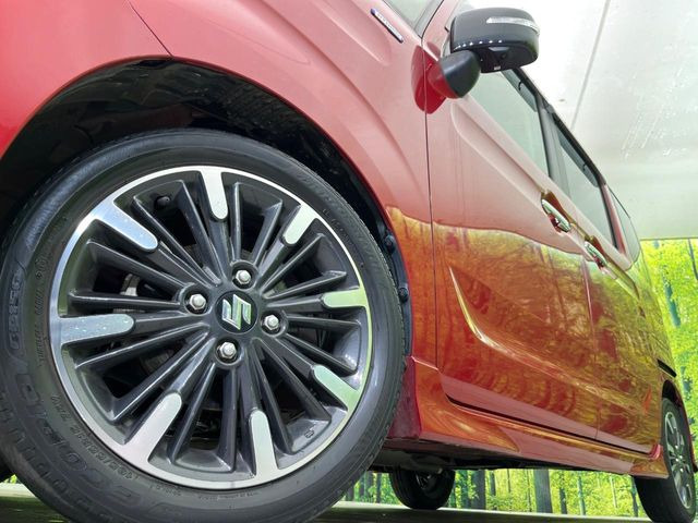 �y����15�C���`�A���~�z�C�[���z�O�ςɃ}�b�`���������A���~�z�C�[���𑕒����Ă���܂��B�e��ЊO�A���~�z�C�[����A�X�^�b�h���X�^�C�����戵�����Ă���܂��B���񂲑��k����������