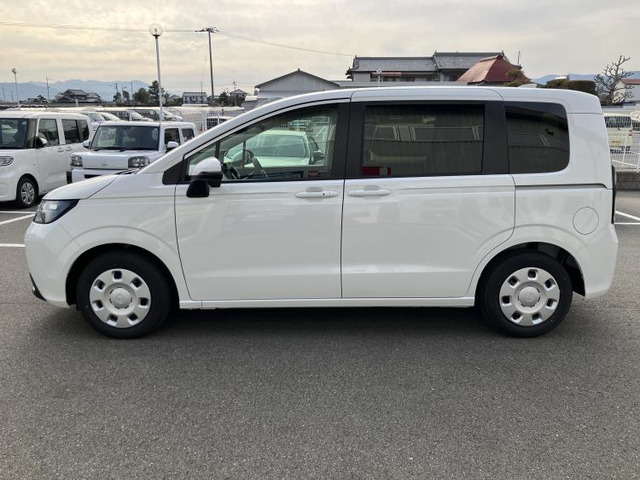 フリード1.5 e:HEV エアー