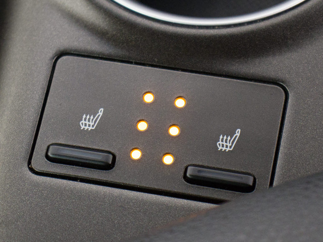 �V�[�g�q�[�^�[�𑕔����Ă��܂�!�����ԂȂ�ł͂̑����ł�!�V�[�g���g�܂�܂��̂ŁA�����~������K�ɂ���Ԓ����܂�!���ɂ��D����!���q�l�⏗���ɂ������������ł���!!