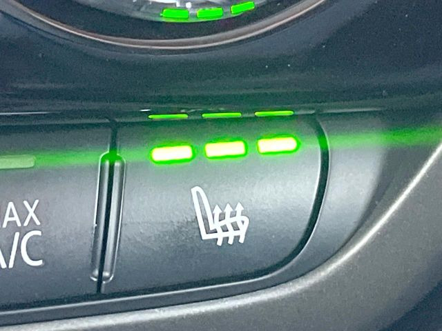 ���t�����g�V�[�g�q�[�e�B���O:�^�]�ȁE����ȋ��ɎO�i�K�Œ��߂��\�ȃV�[�g�q�[�^�[�𑕔����Ă���܂��B�G�߂��킸���K�ɂ��g�p���������܂��B