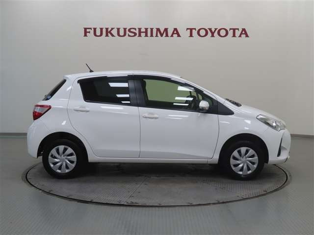 ヴィッツ1.3 F 4WD