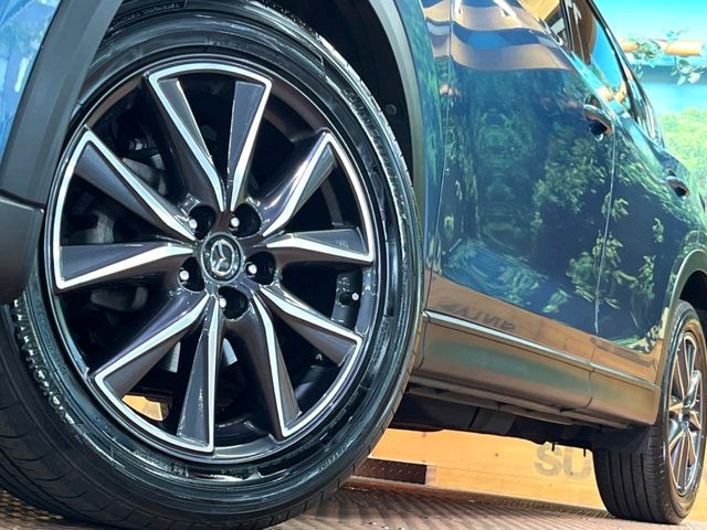 �y����19�C���`�A���~�z�C�[���z�O�ςɃ}�b�`���������A���~�z�C�[���𑕒����Ă���܂��B�e��ЊO�A���~�z�C�[����A�X�^�b�h���X�^�C�����戵�����Ă���܂��B���񂲑��k����������