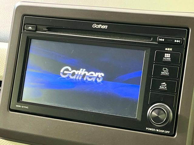 【純正ナビ】人気の純正ナビを装備。オーディオ機能も充実しており、Bluetooth接続すればお持ちのスマホやMP3プレイヤーの音楽を再生可能!毎日の運転がさらに楽しくなります!!