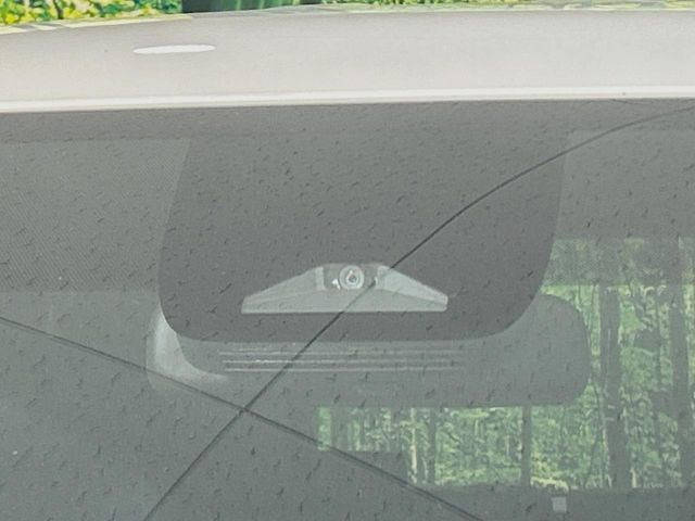 �y�g���^�Z�[�t�e�B�Z���X�z���s���ɑO���̎ԗ�����F�����A�Փ˂������Ȏ��͌x��ƃu���[�L�ŏՓˉ���Ɣ�Q�y�����A�V�X�g�B�����S�Ƀh���C�u�����y���݂��������܂��B