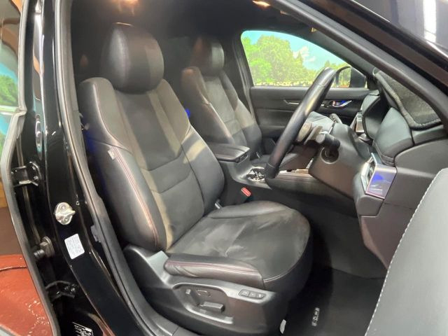 �y�n�[�t���U�[�V�[�g�z�������ƍ���S�n�𗼗������l�C�̃V�[�g���w�ʁE���ʂ̃t�@�u���b�N�f�ނ́A�ʋC���̗ǂ��⊊��ɂ����ɗD��Ă��܂��B