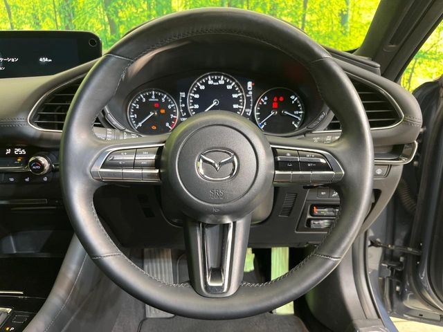 �y�����v�����X�e�A�����O�z�㎿�Ȋv���g�p���邱�ƂŁA��ɂ����������݂ƂĂ��^�]���₷���n���h���ł���