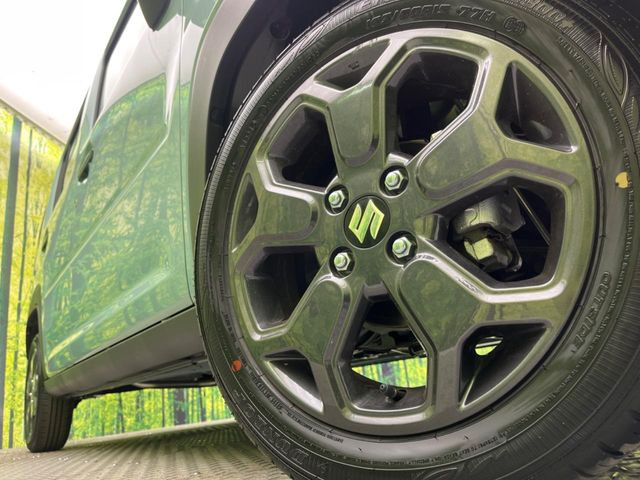 �y����15�C���`�A���~�z�C�[���z�O�ςɃ}�b�`���������A���~�z�C�[���𑕒����Ă���܂��B�e��ЊO�A���~�z�C�[����A�X�^�b�h���X�^�C�����戵�����Ă���܂��B���񂲑��k����������