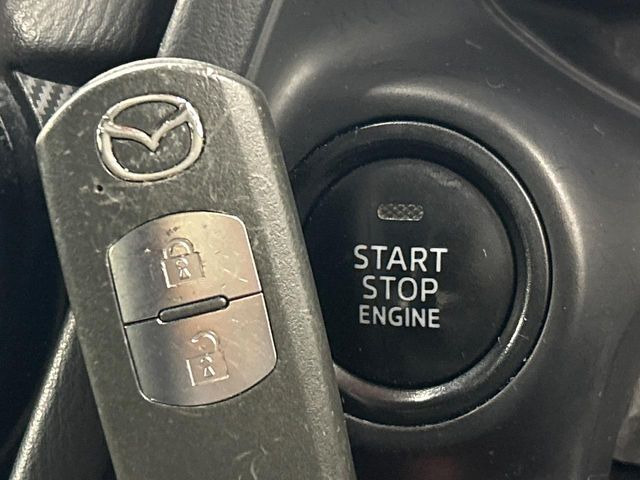 �y�C���e���W�F���g�L�[�z�J�o����|�P�b�g�ɓ��ꂽ�܂܂ł��h�A�̎{���E�������\�ȃX�}�[�g�L�[�𑕔��B�G���W���̃I���E�I�t�����J�M�����o���K�v����������Ƃ��Ă��֗��ł���