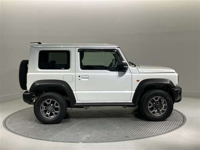 ジムニーシエラ1.5 JC 4WD