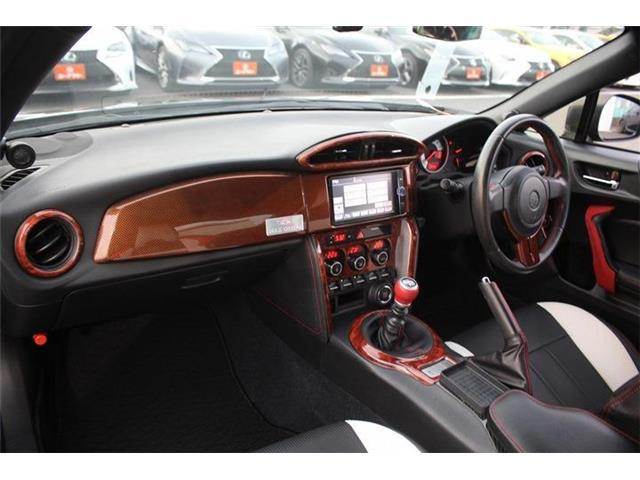 ���Ǝҗl�ւ̔̔��͂��f�肳���Ă��������܂��B �Ԍ������ԗ��̏ꍇ�́A�Ԍ����擾�������x�������z�ŕ\�����Ă���܂��B