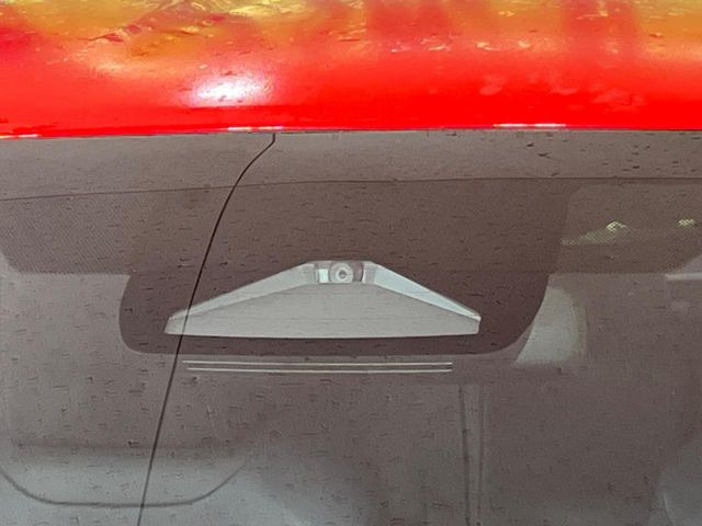 �y�g���^�Z�[�t�e�B�Z���X�z���s���ɑO���̎ԗ�����F�����A�Փ˂������Ȏ��͌x��ƃu���[�L�ŏՓˉ���Ɣ�Q�y�����A�V�X�g�B�����S�Ƀh���C�u�����y���݂��������܂��B