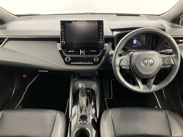 カローラツーリング1.8 ハイブリッド W×B