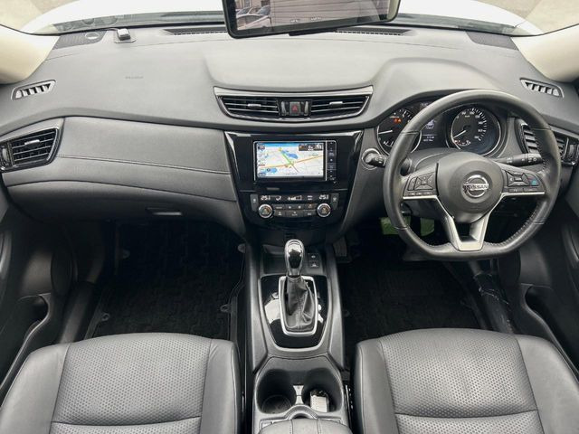 エクストレイル2.0 20Xi