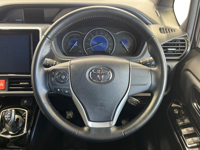 �y�����v�����X�e�A�����O�z�㎿�Ȋv���g�p���邱�ƂŁA��ɂ����������݂ƂĂ��^�]���₷���n���h���ł���