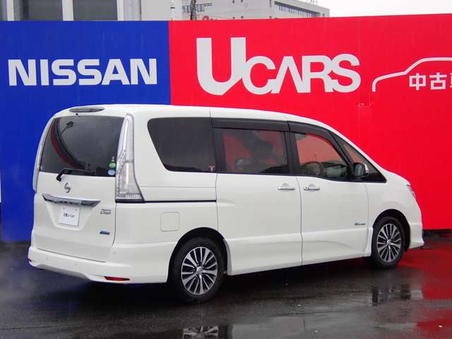 セレナ2.0 ハイウェイスター Vセレクション+Safety II S-HYBRID