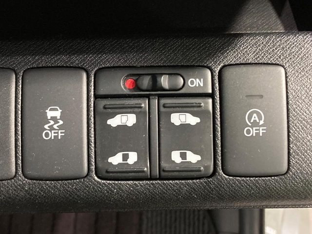 �y�����p���[�X���C�h�h�A�z�X�}�[�g�L�[��^�]�Ȃ̃X�C�b�`�Ō�ȗ����X���C�h�h�A�̊J���\���d��������͂����ăh�A���J����K�v�������A�����Ȃ��q�l�ł��ȒP�ɊJ���߂ł����K�ł���