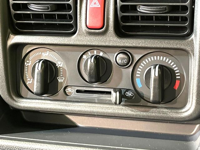 �����~�������Ă��S�Ȃɉ��K�ȋ󒲂�͂��Ă����A�_�C�������G�A�R���𑕔���