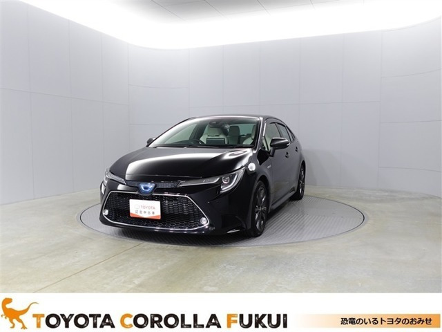 カローラ1.8 ハイブリッド W×B