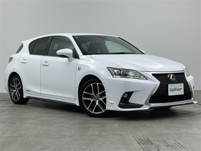 CT200h Fスポーツ