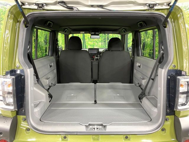 ���i�̂���������ʋ΁A���}���ɏ\���ȉ׎��X�y�[�X���m�ۂ��Ă���܂��B�Z�J���h�V�[�g��|���ƁA�傫�ȉו��̐ύڂ��\�ł���