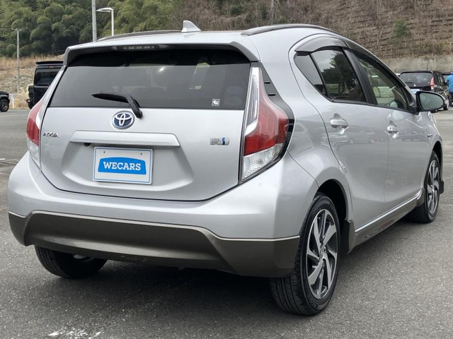 アクア1.5 X-URBAN