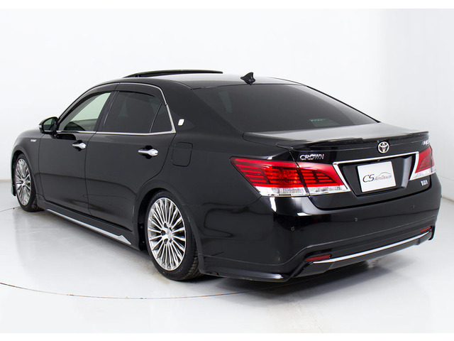 モデリスタフルエアロが装着されています!お好みはいかがですか?今付いているデザイン以外にも、各ブランドのエアロを格安にてお取付け出来ます!又、エアロを外してノーマル状態にする事も出来ます!!