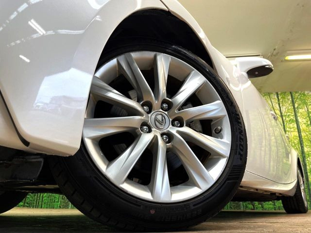 �y����17�C���`�A���~�z�C�[���z�O�ςɃ}�b�`���������A���~�z�C�[���𑕒����Ă���܂��B�e��ЊO�A���~�z�C�[����A�X�^�b�h���X�^�C�����戵�����Ă���܂��B���񂲑��k����������