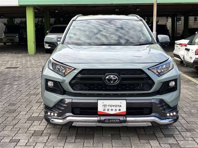 RAV42.0 アドベンチャー 4WD