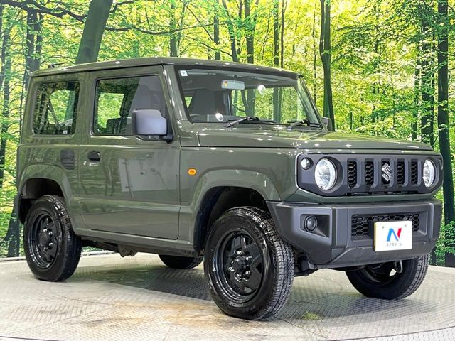 高透明度のガラス皮膜で撥水はもちろん、上質なツヤ・光沢を実現。紫外線や酸性雨から大切な愛車を保護し、色あせ・劣化を防止。「弾スプラッシュコート」、「弾プリミッサコート」からお選びいただけます。