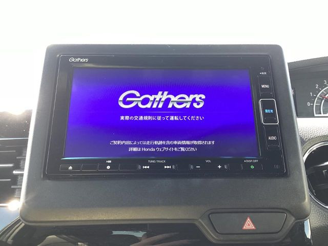 �y�����i�r�z�l�C�̏����i�r�𑕔����Ă���܂��B�i�r�̎g���₷���͂������A�I�[�f�B�I�@�\���[��!�L�����v�◷�s�͂������A�ʋ΂┃�����ȂǕ��i�̃h���C�u���y�����Ȃ�͂���