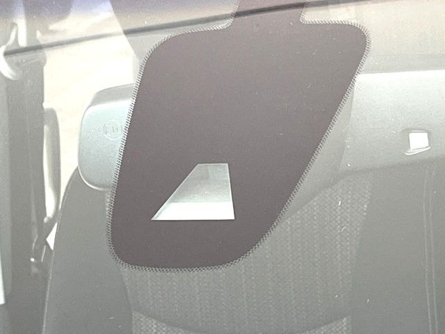 �y�G�}�[�W�F���V�[�u���[�L�z���s���ɑO���̎ԗ�����F�����A�Փ˂������Ȏ��͌x��ƃu���[�L�ŏՓˉ���Ɣ�Q�y�����A�V�X�g�B�����S�Ƀh���C�u�����y���݂��������܂��B