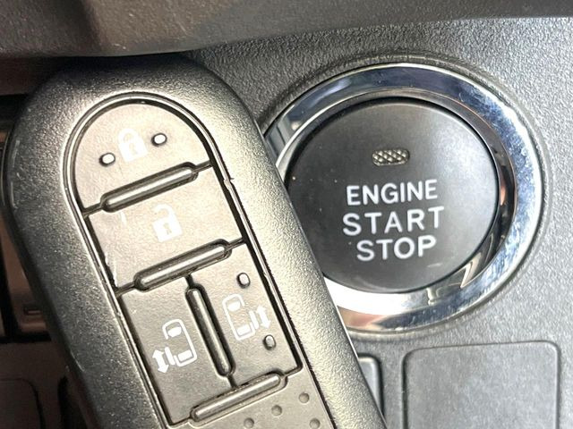 �y�L�[�t���[�V�X�e���z�J�o����|�P�b�g�ɓ��ꂽ�܂܂ł��h�A�̎{���E�������\�ȃX�}�[�g�L�[�𑕔��B�G���W���̃I���E�I�t�����J�M�����o���K�v����������Ƃ��Ă��֗��ł���