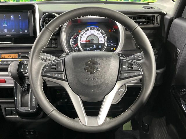 �y�����v�����X�e�A�����O�z�㎿�Ȋv���g�p���邱�ƂŁA��ɂ����������݂ƂĂ��^�]���₷���n���h���ł���