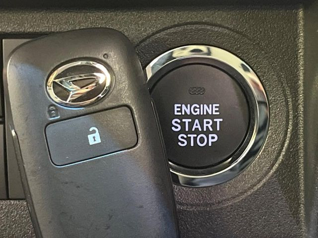 �y�L�[�t���[�V�X�e���z�J�o����|�P�b�g�ɓ��ꂽ�܂܂ł��h�A�̎{���E�������\�ȃX�}�[�g�L�[�𑕔��B�G���W���̃I���E�I�t�����J�M�����o���K�v����������Ƃ��Ă��֗��ł���