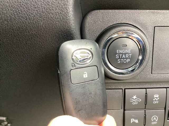 �y�L�[�t���[�V�X�e���z�J�o����|�P�b�g�ɓ��ꂽ�܂܂ł��h�A�̎{���E�������\�ȃX�}�[�g�L�[�𑕔��B�G���W���̃I���E�I�t�����J�M�����o���K�v����������Ƃ��Ă��֗��ł���