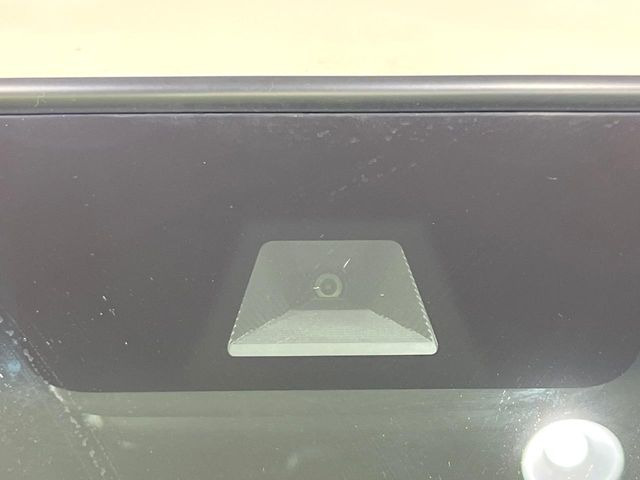 �y�z���_�Z���V���O�z���s���ɑO���̎ԗ�����F�����A�Փ˂������Ȏ��͌x��ƃu���[�L�ŏՓˉ���Ɣ�Q�y�����A�V�X�g�B�����S�Ƀh���C�u�����y���݂��������܂��B