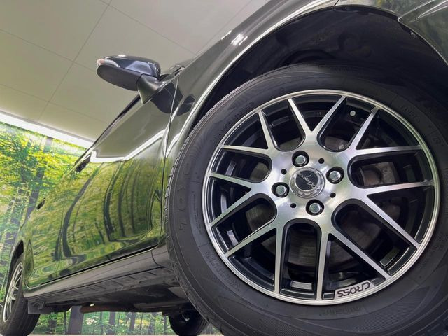 �y15�C���`�A���~�z�C�[���z�O�ςɃ}�b�`�����A���~�z�C�[���𑕒����Ă���܂��B�e��A���~�z�C�[����A�X�^�b�h���X�^�C�����戵�����Ă���܂��B���񂲑��k����������