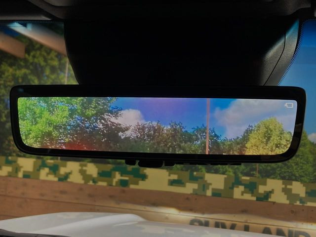 �y�f�W�^���C���i�[�~���[�z��Ȃ̑傫�ȉו��⓯��҂Ō�����m�F���Â炢���ł����S!�J�������B�e�����ԗ�����̉f�������[���~���[���ɕ\���B�N���A�Ȏ��E�ŏ󋵂̊m�F���\�ł�!