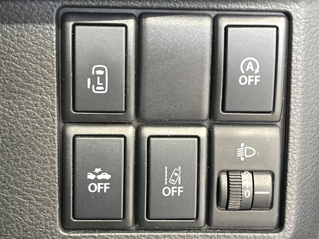 �y�p���[�X���C�h�h�A�z�X�}�[�g�L�[��^�]�Ȃ̃X�C�b�`�ŃX���C�h�h�A�̊J���\���d��������͂����ăh�A���J����K�v�������A���������q�l�ł��A�d���ו��������Ă��鎞�����N�ɊJ���߂ł��܂���