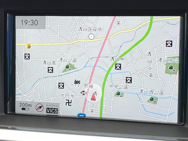 �������i�r:��̊��̂���i�r�́A����������ԓ������o���Ă���܂��B�I�[�f�B�I�@�\���[�����Ă���܂��̂ŁA�^�]�����y���߂܂���