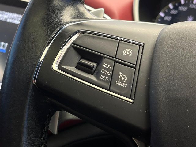 ���I�[�g�N���[�Y�R���g���[��:�������H�⎩���Ԑ�p���H���ɂāA�葬���q���\�ƂȂ�֗��ȋ@�\�ł��B�������ړ��̍ۂł����ɂ����֗��ɂ��g�����������܂���