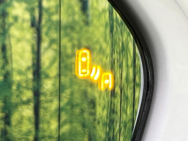 �y�u���C���h�X�|�b�g���j�^�[�z���s���A�h�A�~���[�̎��p�ɂȂ�₷���ӏ��Ɍ㑱�Ԃ��ڋ߂���ƃT�C�h�~���[�̃����Y�Ɍx����\��!�h���C�o�[�ɒ��ӊ��N�����Ă���܂��B