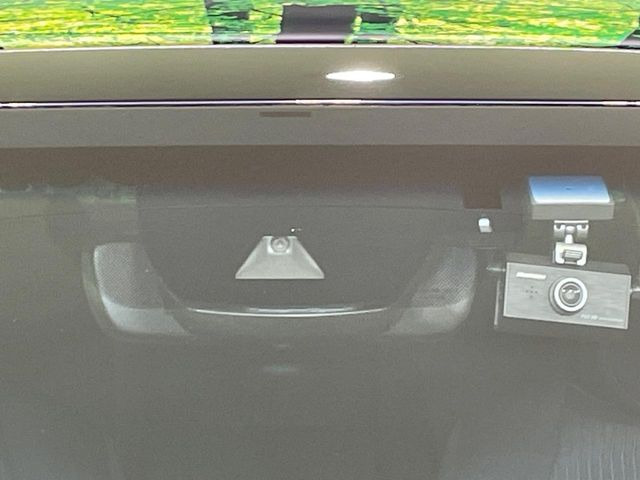 �y�g���^�Z�[�t�e�B�Z���X�z���s���ɑO���̎ԗ�����F�����A�Փ˂������Ȏ��͌x��ƃu���[�L�ŏՓˉ���Ɣ�Q�y�����A�V�X�g�B�����S�Ƀh���C�u�����y���݂��������܂��B