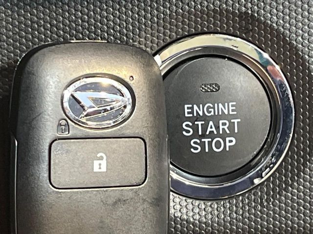 �y�L�[�t���[�V�X�e���z�J�o����|�P�b�g�ɓ��ꂽ�܂܂ł��h�A�̎{���E�������\�ȃX�}�[�g�L�[�𑕔��B�G���W���̃I���E�I�t�����J�M�����o���K�v����������Ƃ��Ă��֗��ł���