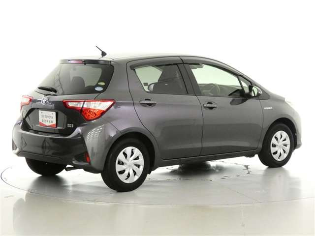 ヴィッツ1.5 ハイブリッド F